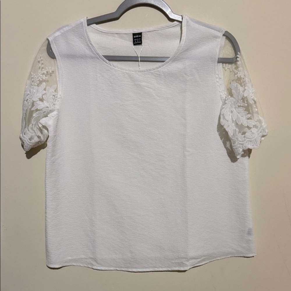 SHEIN White Floral Lace Sleeve Blouse